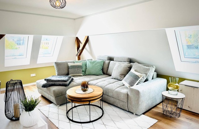 Spacious attic studio "Silberberg" new with AIR CONDITIONING, in the heart of Schneeberg