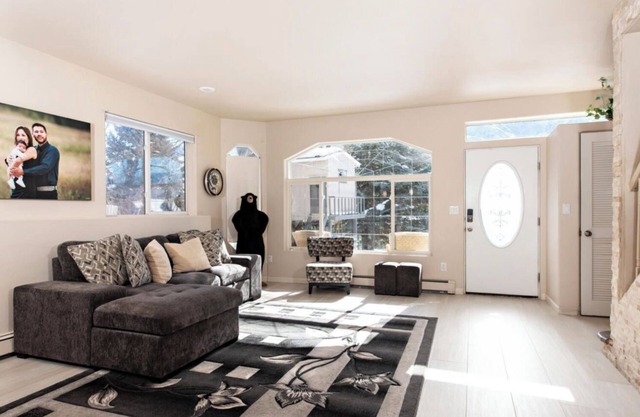 Spacious Family Stay in Glenwood Springs