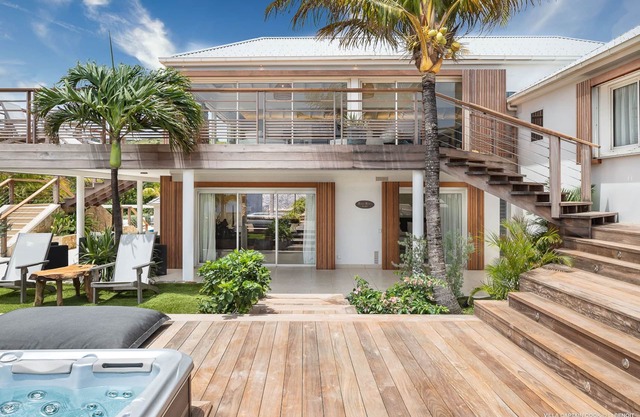 Spacious Luxury 4 bedrooms, direct no agencies, fully renovated