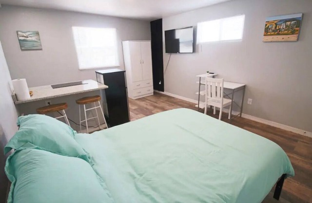Spacious Modern Studio 11-min walk to Ft. Blissn