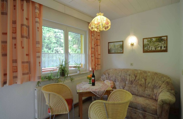 Spacious Stay Near Trails