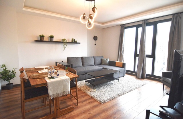 spacious stylish 2bedr apart with amazing view