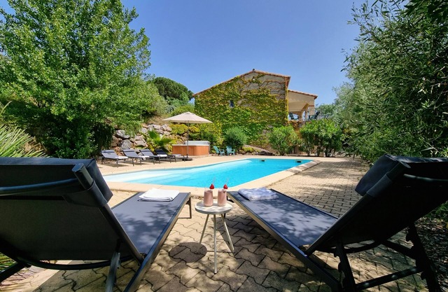 Spacious villa with private pool in Caunes