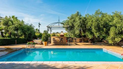 Spacious villa with private pool in Villamartin