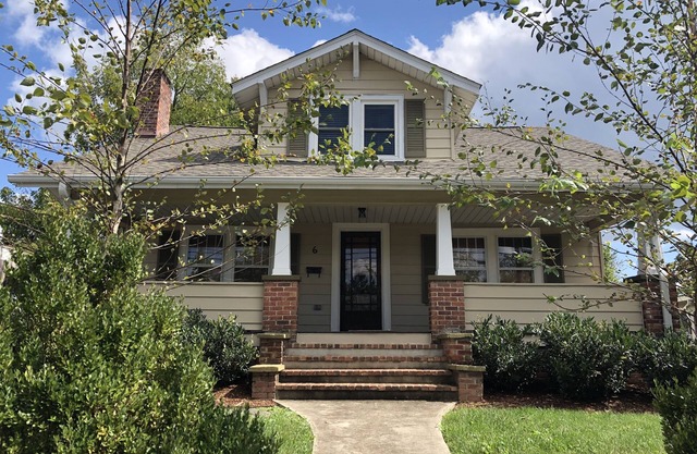 Spacious W AVL Home best location
