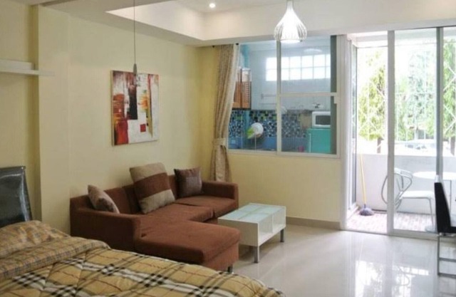 Spanish place F1 R103