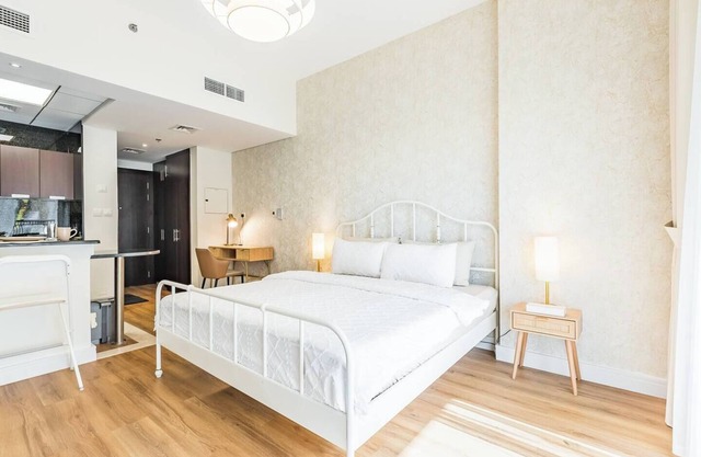 Special September Rate - Luxurious Studio - Golf View