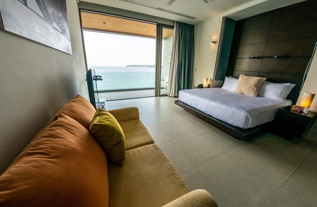 Spectacular 5-6 Bedroom Ocean Front Pool Villa with chef service SHA+