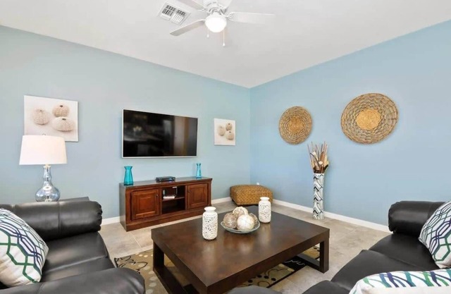 Spectacular 6 Bed Pool Home with Game Room-1287YC