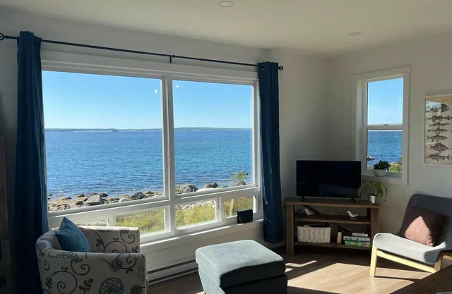 Spectacular Oceanfront 2 Bdrm Unit in Summerville