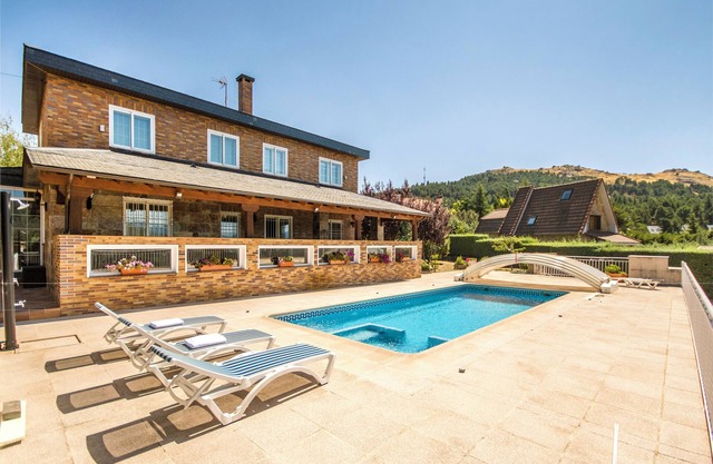 Spectacular home in Navacerrada for nature lovers