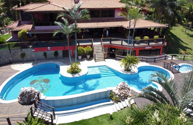 Spectacular house with swimming pool and leisure area 20km from Arraial de Ajuda.