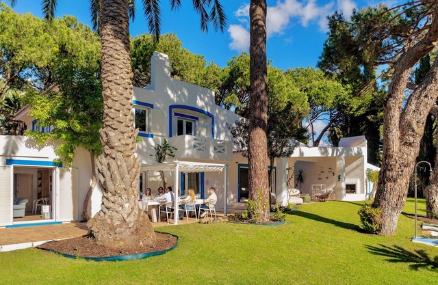 Spectacular Villa in Quinta do Lago - Private Pool, BBQ & 5-Star Concierge