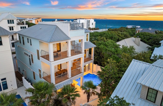 Spend Fall by the Beach! Private Heated Pool! Unobstructed GULF VIEWS! Low-Speed Vehicle!