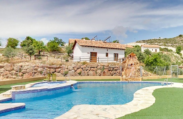 Spend successful vacations Andalusia and in this beautiful vacation home with pool.