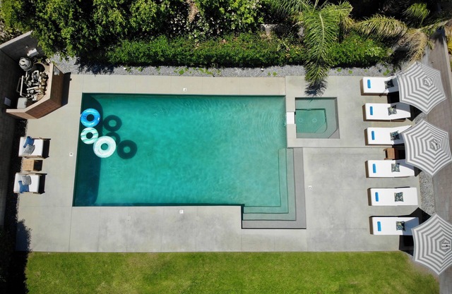 Spend the Holidays at The Haven - Luxury Getaway with Large Resort Style Pool