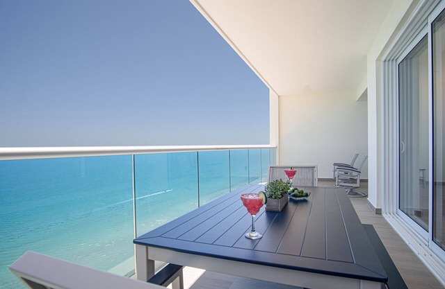 Splash in The New Lazy River and Sleep In Luxury Encantame Towers Velero 2104