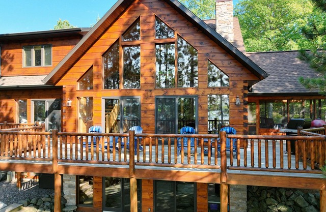 Splendid 5+ bedroom 4 Bath - Savor Solitude, Sunsets & Family Memories