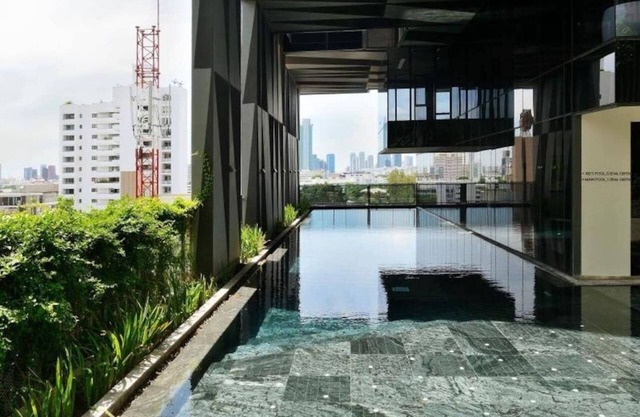 [SR 2.4] 2BR FUTURISTIC @ BTS, Bangkok