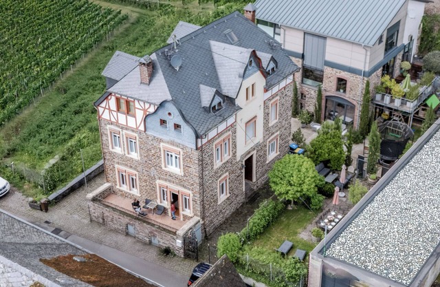 St. Jakobshof for families - barbecue terrace, sports cellar & vineyards