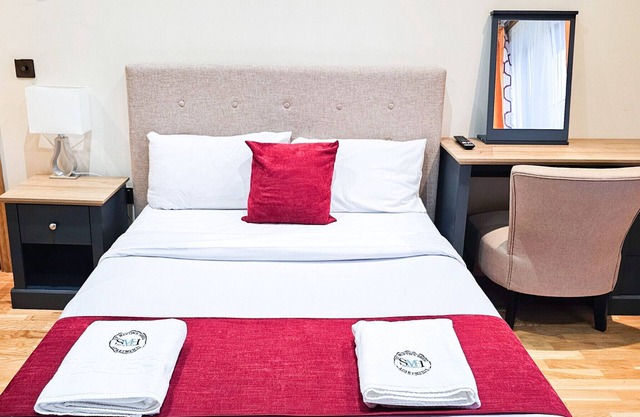 St Martins Guest House - Room 6