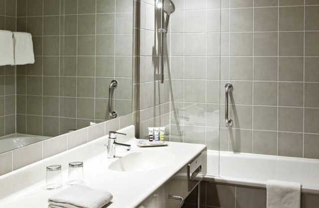 Standard double room, incl. Breakfast - Dorint City Hotel Salzburg, Hotel