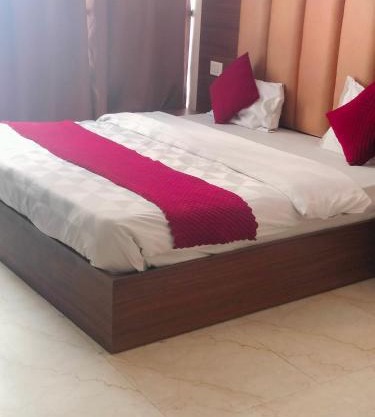 Star Hills- Free early check in