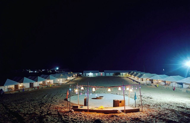 Star view desert camp