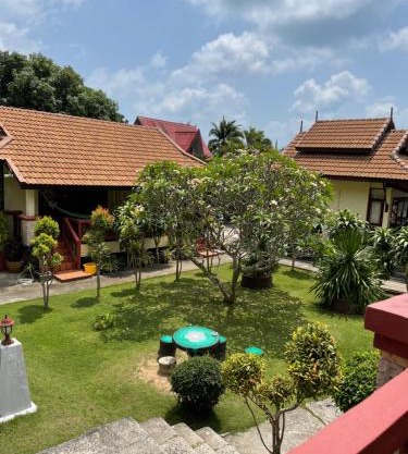 Starlight Haadrin Resort