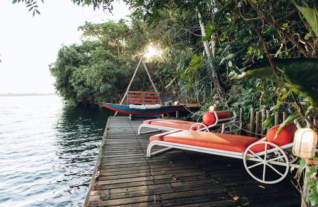 Stay Experience Houseboat with sauna and hot tub, incredible view