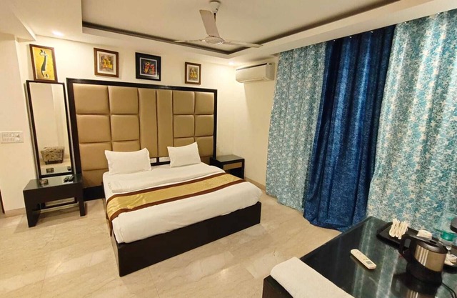 Stay N Move Residency nKailash Colony Metro Station,Greater Kailash1,Nehru Place