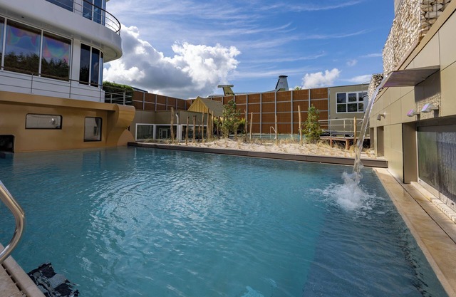 Stay Near Forest Walks and Enjoy On-Site Wellness Facilities