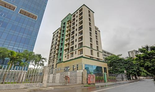 Stay Retreats At Welcome Apartment - Corporate Rooms In BKC