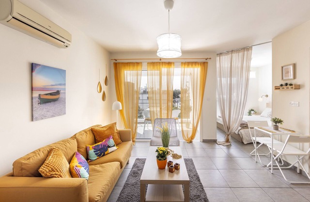 STAY Sunflower Delight Studio