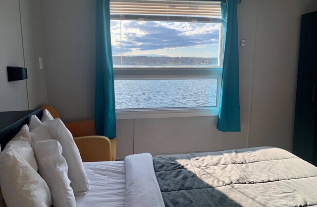 STAY WITH US IN COMFORT @Harbourviewinn located in the heart Sydney Nova scotia