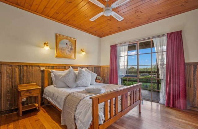 StayAU 2BR Cottage Farm Retreat