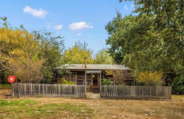 StayAU Cedar Lodge 3BR Quaint Countryside Cottage