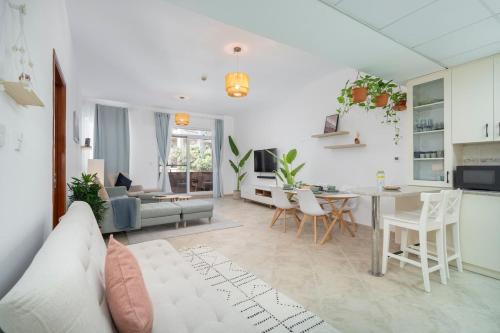 StayShort - Cozy 1-Bedroom Apartment for 5 in Motor City!