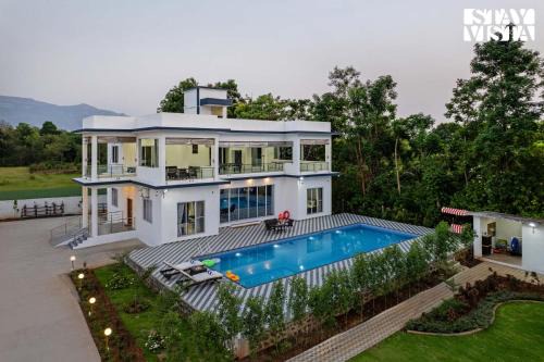 StayVista at Sky Hills with BBQ, Pool