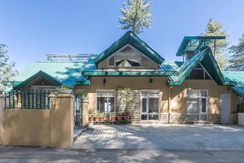 StayVista at The Corner House - Pet Friendly Villa