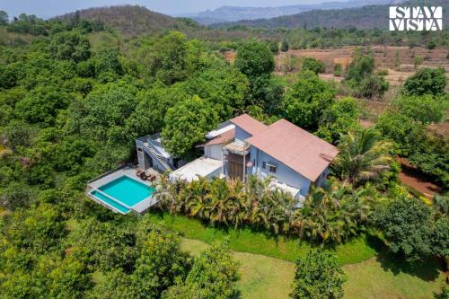 StayVista at Willow Cove with AC, WiFi