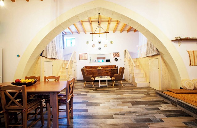 Stefanis Relis House