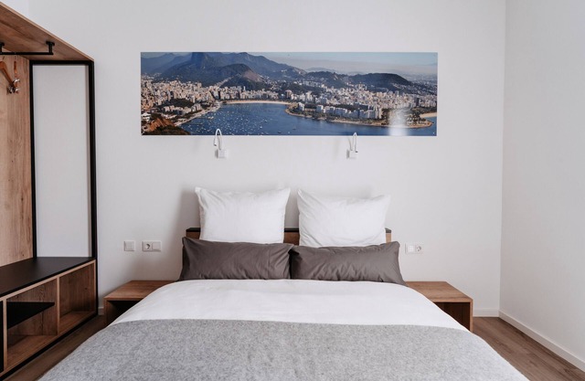 Step Inn The Fair Hotel