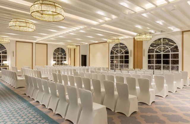 Step Out & Explore: The Convenient Base for Your Dubai Adventure