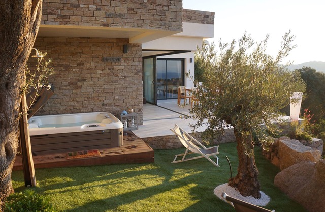 Stone house with panoramic views over the bay of Figari, outdoor spa