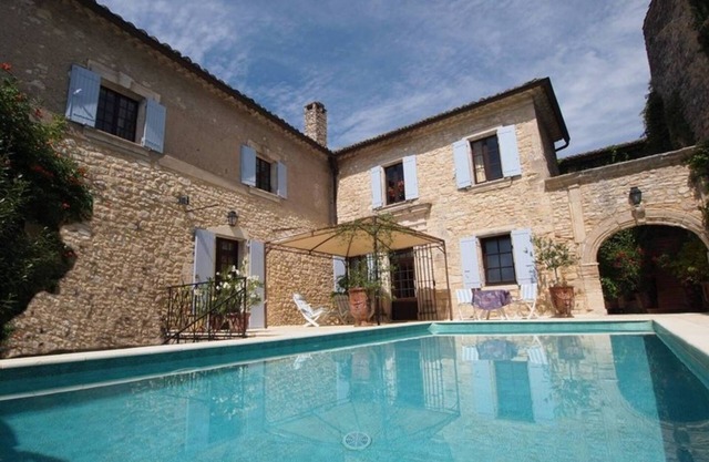 Stone house by the river in an authentic listed village