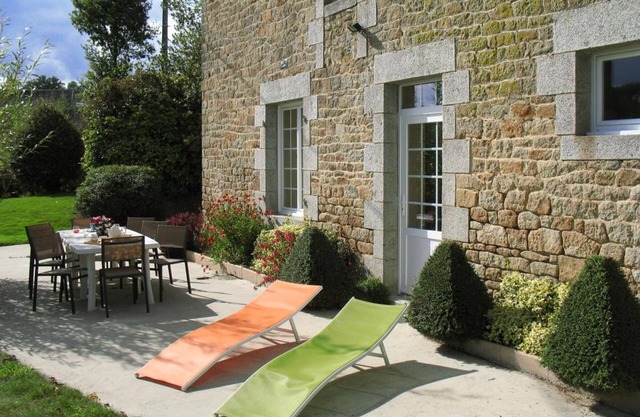 Stone house with garden and games room