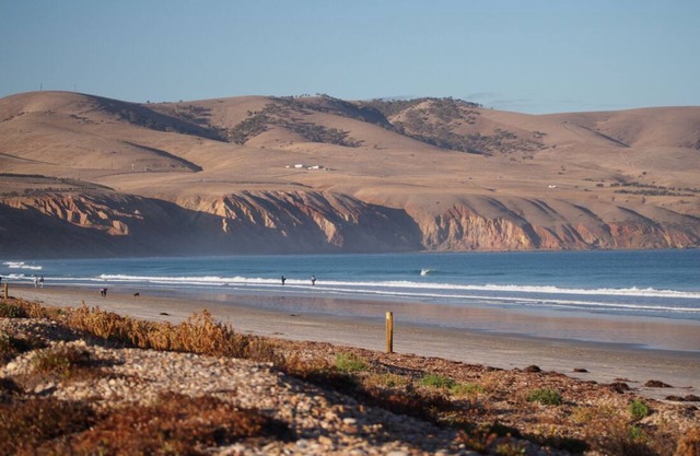 Stone's Throw 4-2 at Silver Sands