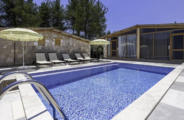 Stone Vacation Flat w Pool in Kas