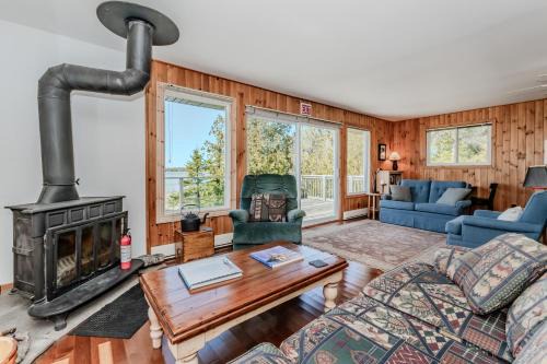 Stonehenge Tobermory - Rustic Retreat